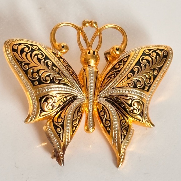 Jewelry - 50s Damacesne Puffy Butterfly Brooch
